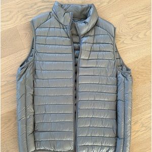 Uniglo vest, size large, brand new, never worn, NWOT